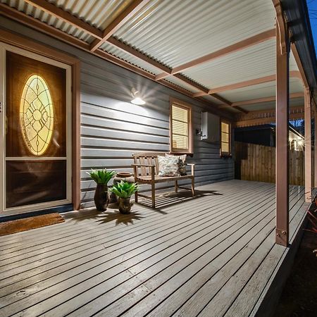 Whispering Pines Cottages Уэнтворт-Фолс Экстерьер фото