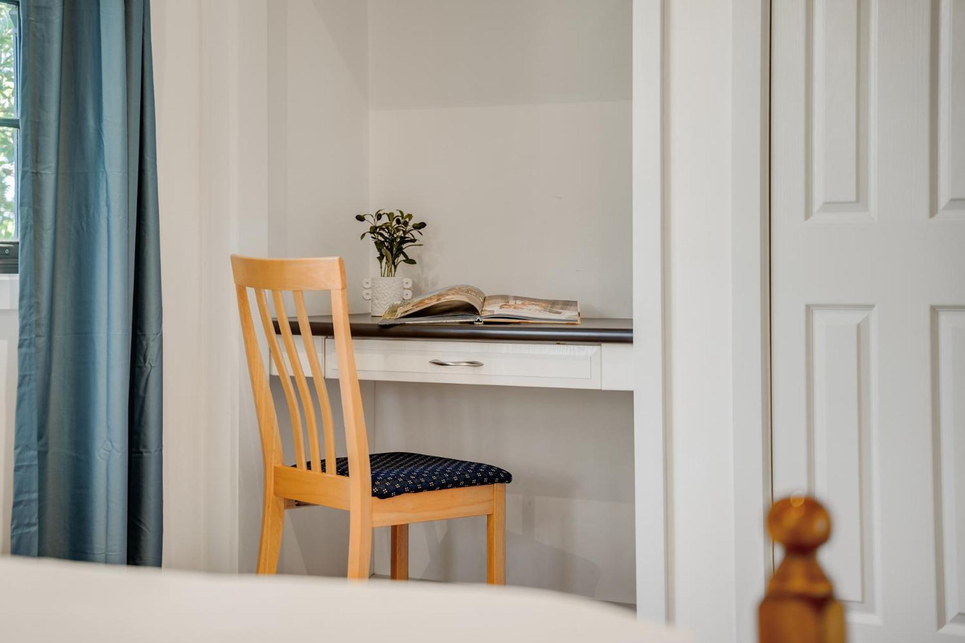 Whispering Pines Cottages Уэнтворт-Фолс Номер фото