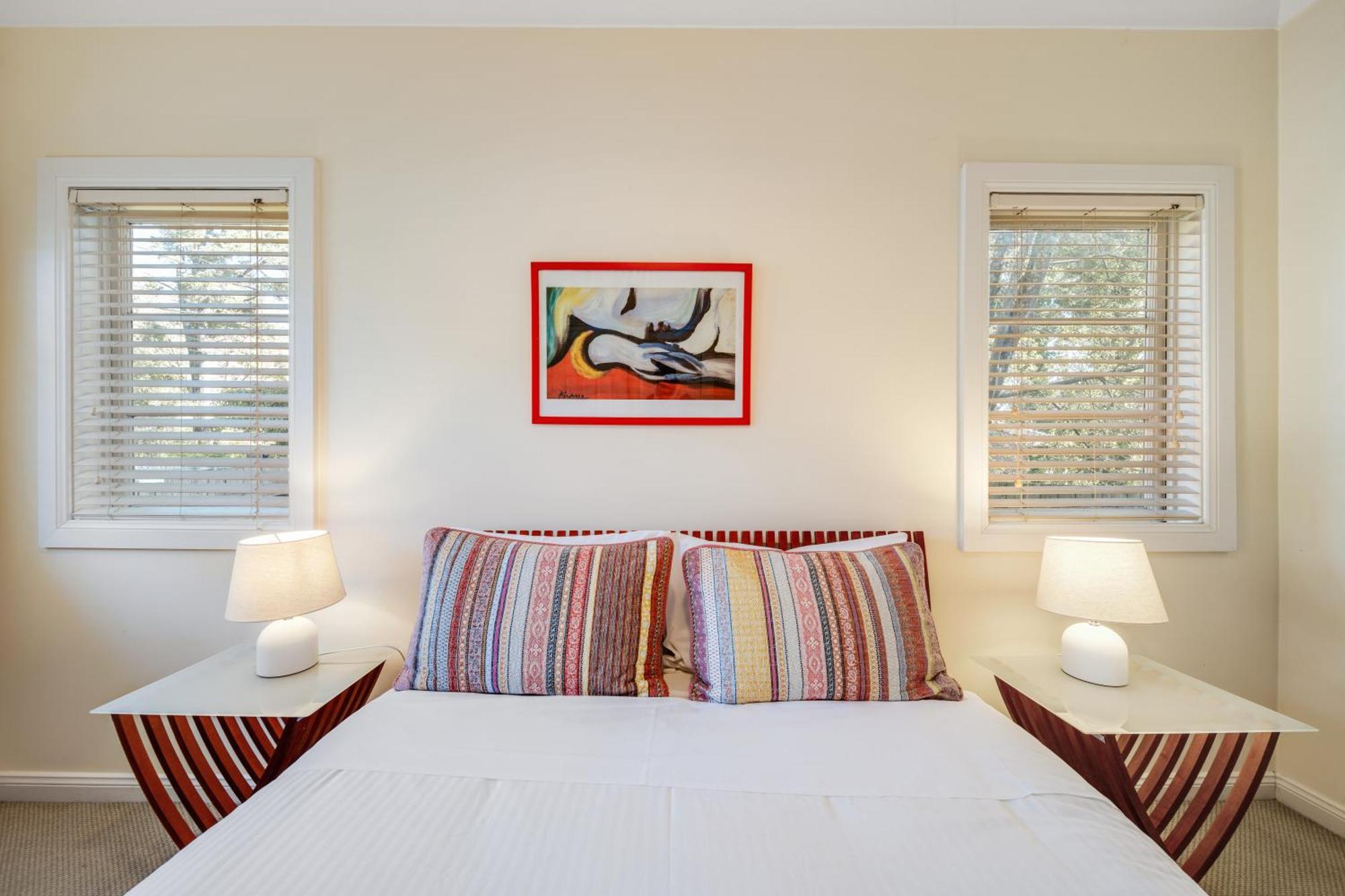 Whispering Pines Cottages Уэнтворт-Фолс Номер фото