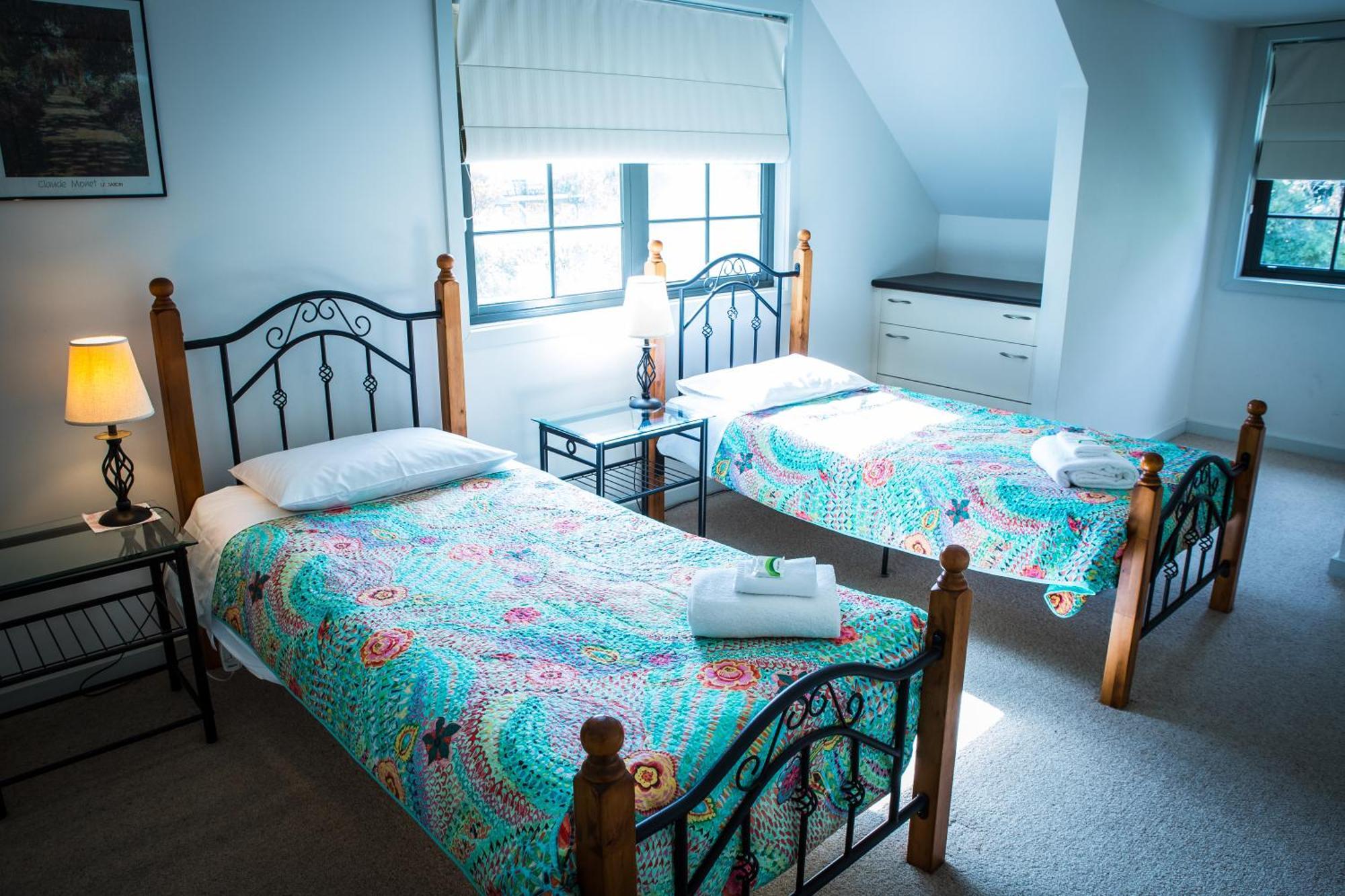 Whispering Pines Cottages Уэнтворт-Фолс Номер фото